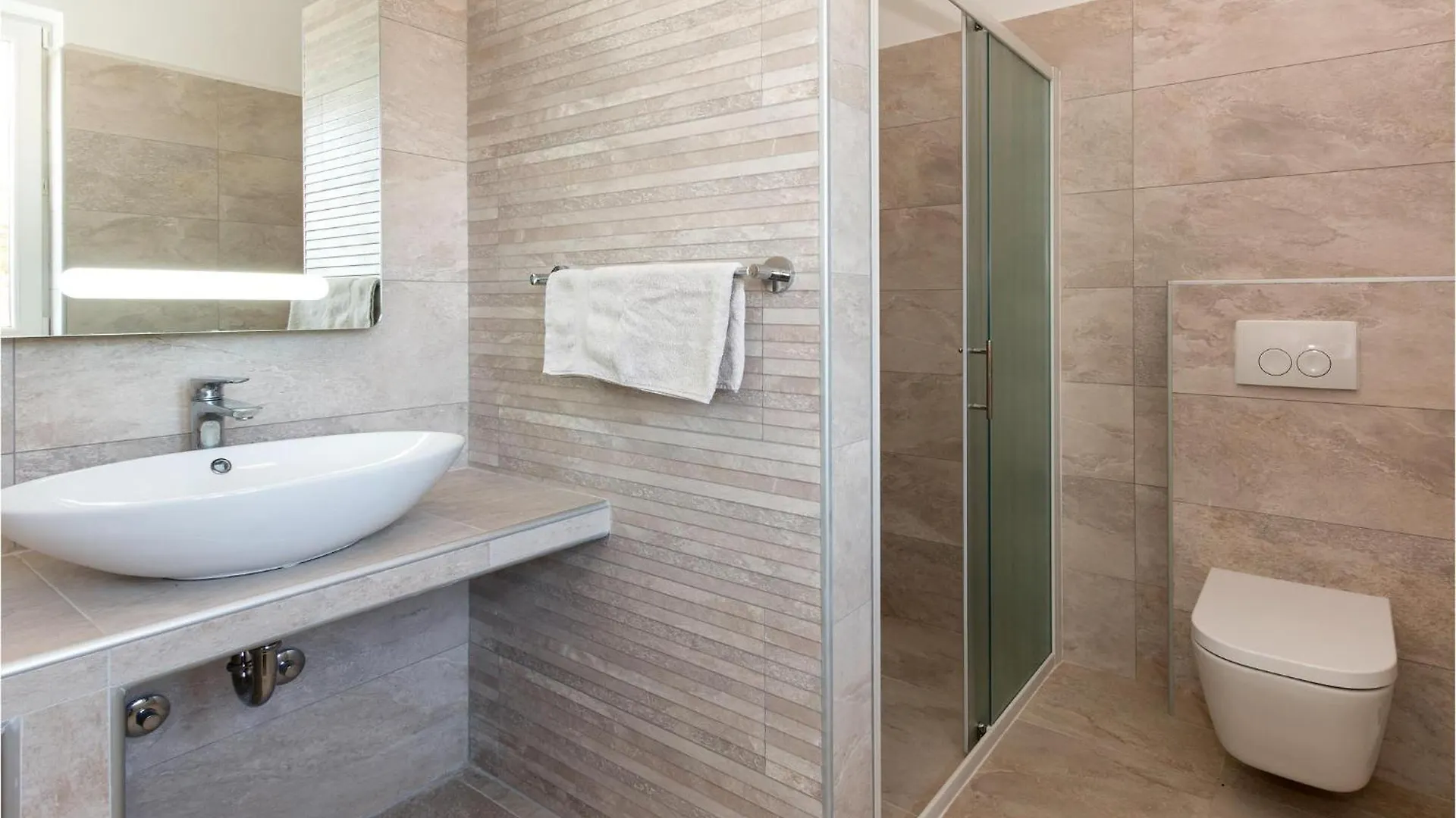 Gorgeous Home In Krmed With Wifi 0*,  Croazia